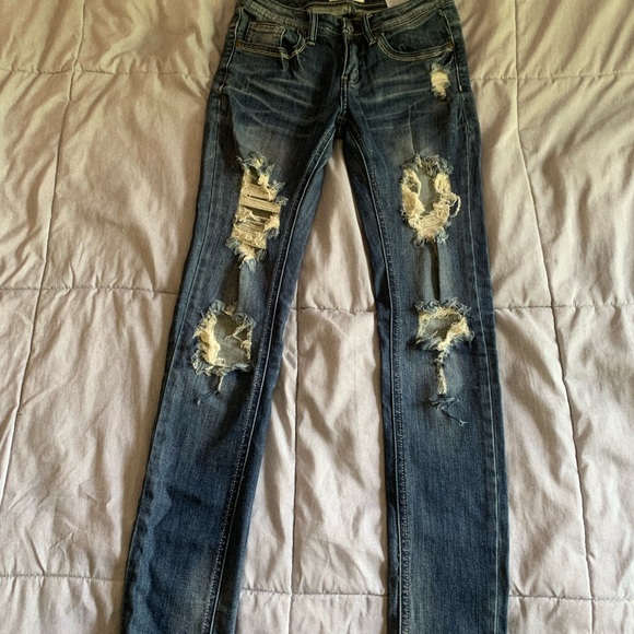 ripped jeans - Picture 2 of 3